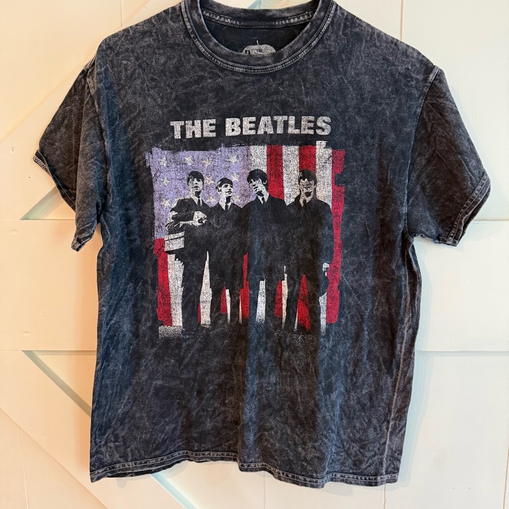 The Beatles‎ Black Vintage Distressed Short Sleeve Tee Graphic Size Medium